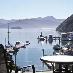  Apartment Waterfront